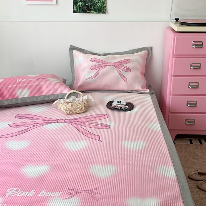 91家纺网 家纺一手货源 找家纺 昔可家纺 2023新款高克重加厚华夫格凉感软席 爱心丝带