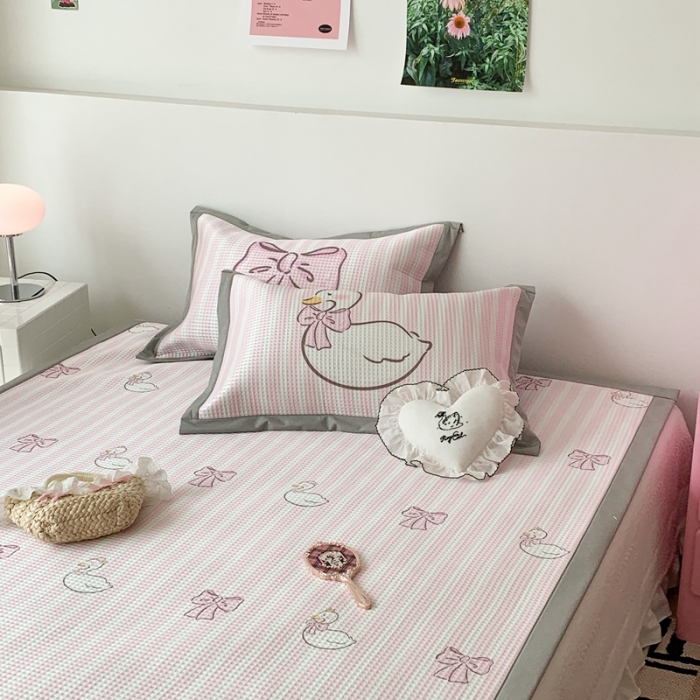 91家纺网 家纺一手货源 找家纺 昔可家纺 2023新款高克重加厚华夫格凉感软席 芭蕾天鹅