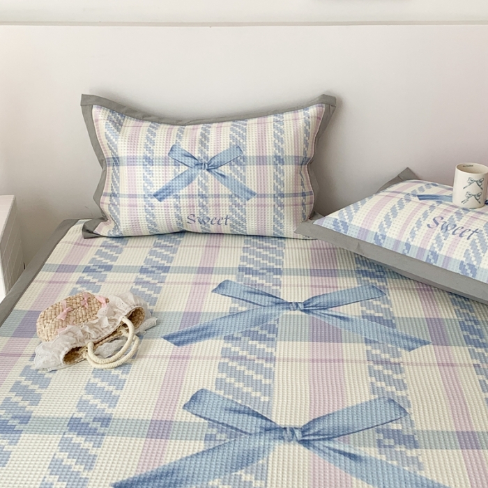 91家纺网 家纺一手货源 找家纺 昔可家纺 2023新款高克重加厚华夫格凉感软席 蓝色甜美丝带