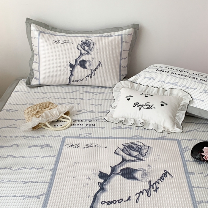 91家纺网 家纺一手货源 找家纺 昔可家纺 2023新款高克重加厚华夫格凉感软席 字母玫瑰