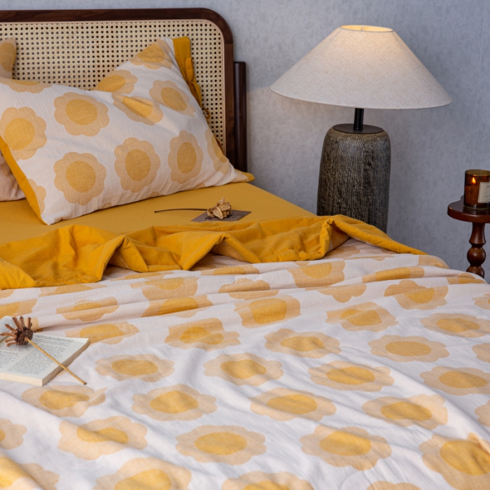 91家纺网 家纺一手货源 找家纺 安莱生活 2023新款 太阳花夏被四件套及单独夏被 太阳花-姜黄