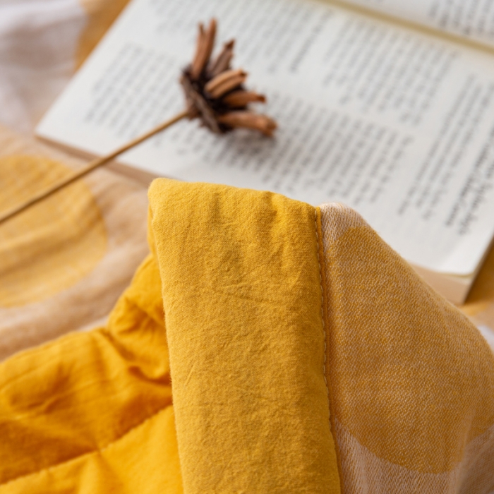 91家纺网 家纺一手货源 找家纺 安莱生活 2023新款 太阳花夏被四件套及单独夏被 太阳花-姜黄