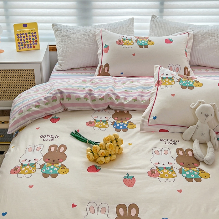 91家纺网 家纺一手货源 找家纺 乐童  2024新款网红直播爆款吊边＋一字绣工艺款四件套（八）童年故事