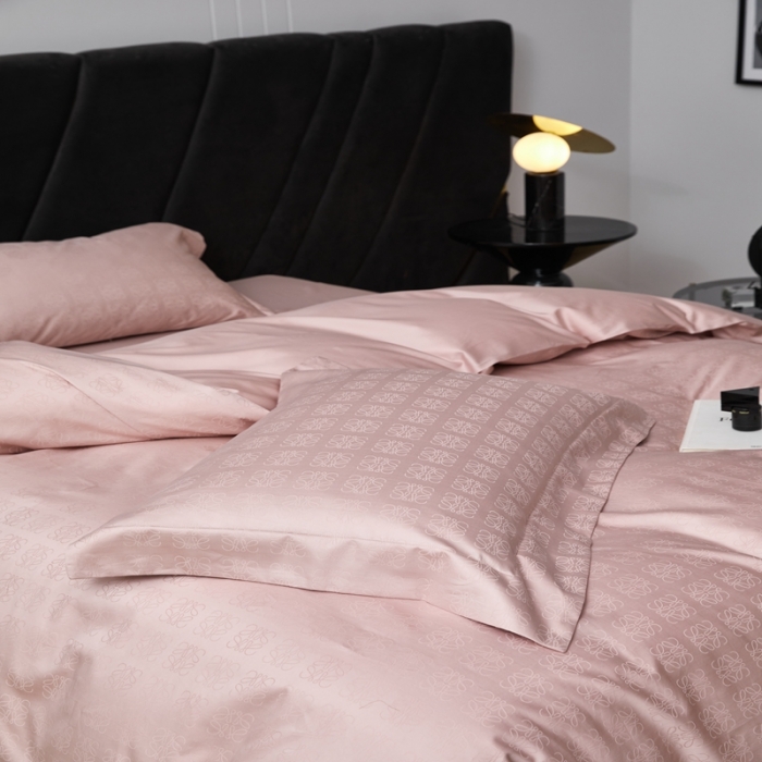 91家纺网 家纺一手货源 找家纺 安莱生活 2023新款 100S纯棉提花四件套 岚烟水月-粉