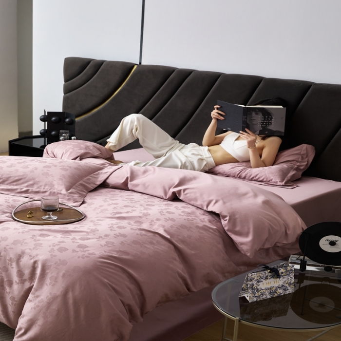 91家纺网 家纺一手货源 找家纺 安莱生活 2023新款 100S纯棉提花四件套 恬静花开-粉