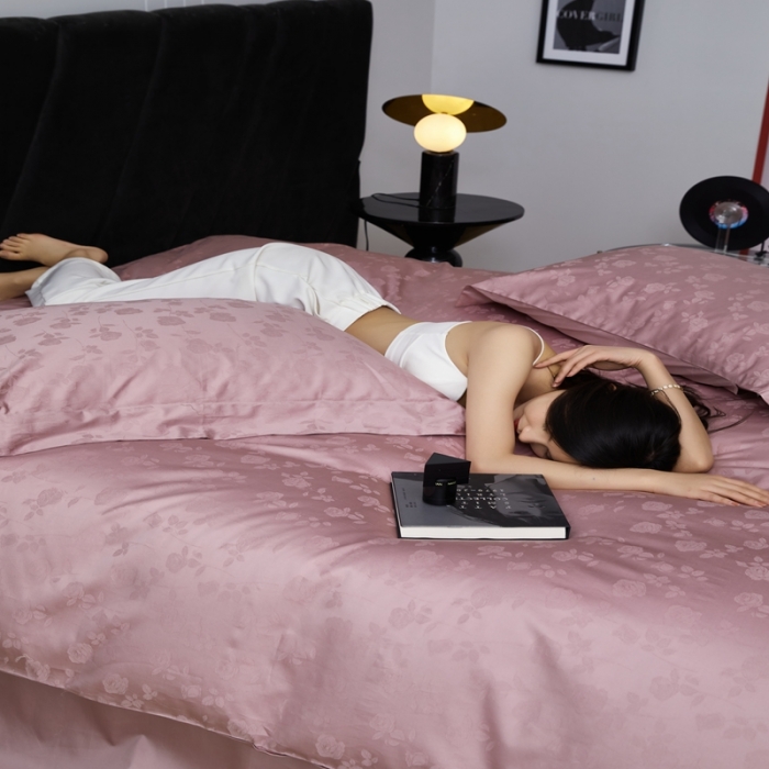 91家纺网 家纺一手货源 找家纺 安莱生活 2023新款 100S纯棉提花四件套 恬静花开-粉