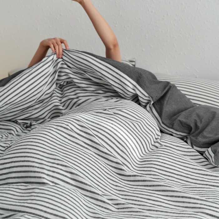 91家纺网 家纺一手货源 找家纺 安莱生活 2023新款 爆款水洗棉提花锦瑟基础款四件套 锦瑟基础款-深灰