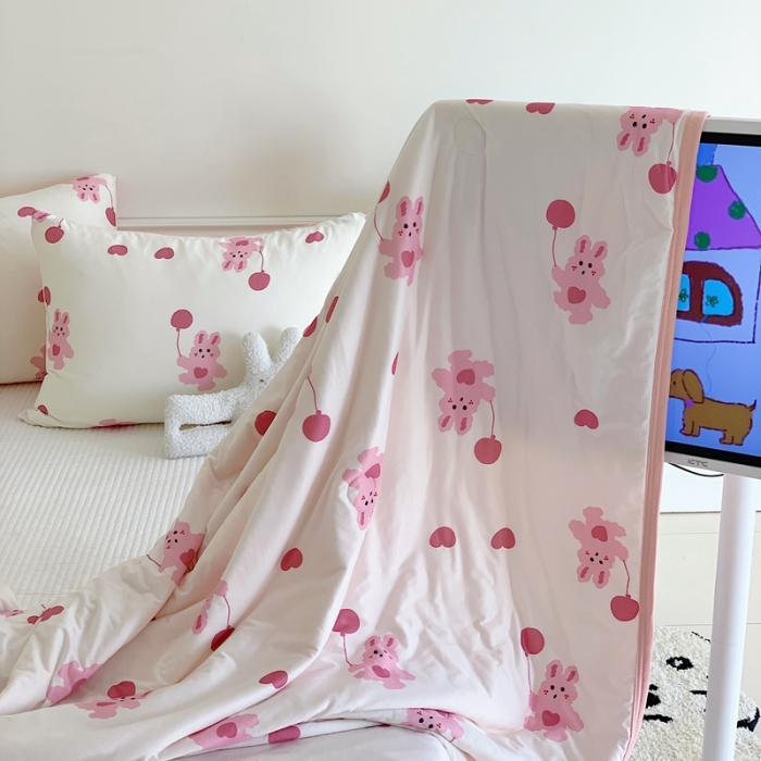 91家纺网 家纺一手货源 找家纺 星期八 2023新款卡通宝宝棉大豆夏被-第二批 爱心气球兔