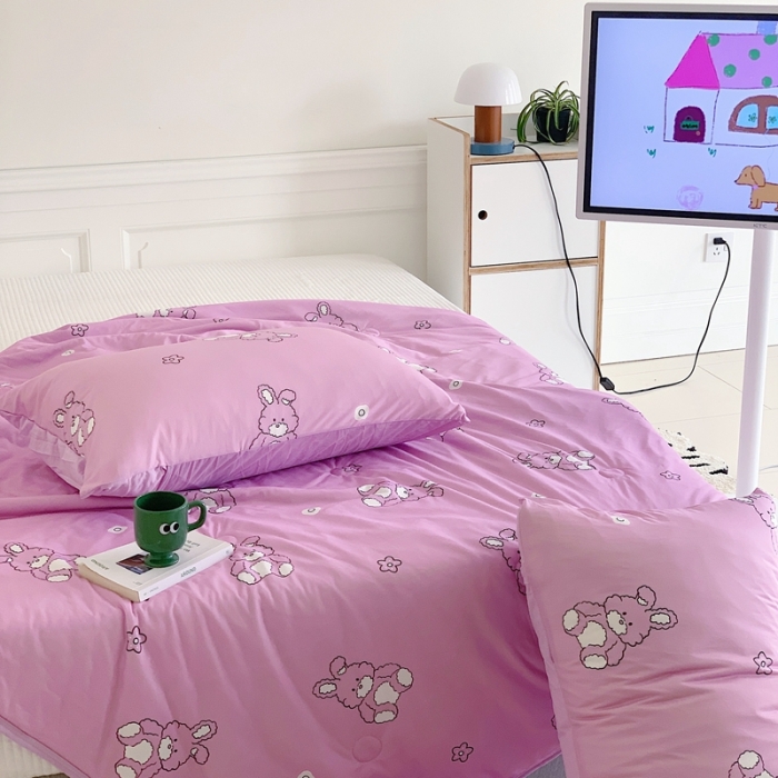 91家纺网 家纺一手货源 找家纺 星期八 2023新款卡通宝宝棉大豆夏被-第二批 抱枕兔