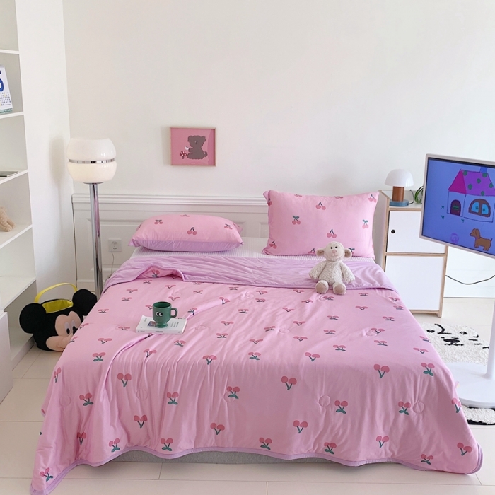 91家纺网 家纺一手货源 找家纺 星期八 2023新款卡通宝宝棉大豆夏被-第二批 樱桃