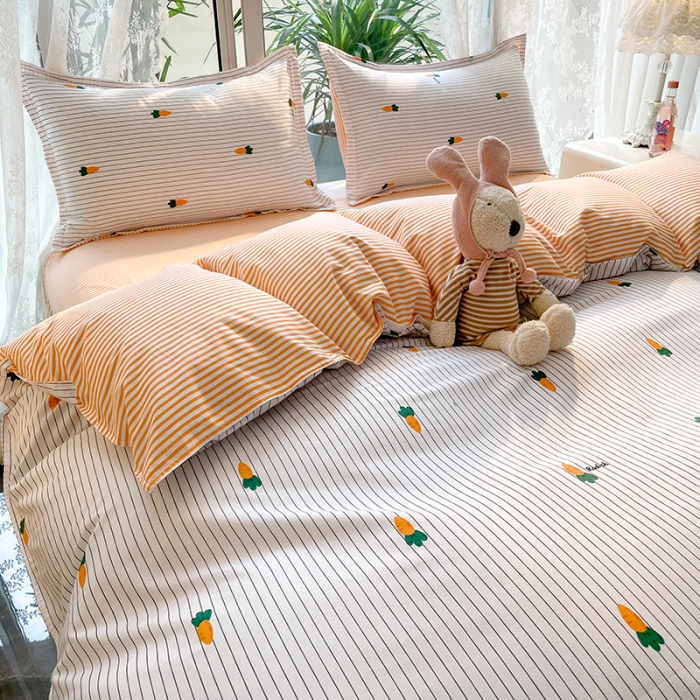 91家纺网 家纺一手货源 找家纺 宏源家纺 2023新款芦荟棉亲肤四件套 条纹小萝卜