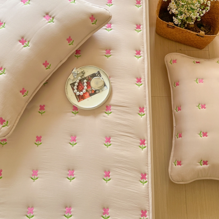 91家纺网 家纺一手货源 找家纺 尊康家纺（原磊科） 2024新款亲肤奶昔棉抗菌夹棉床笠-紫菀系列 紫菀-香槟金