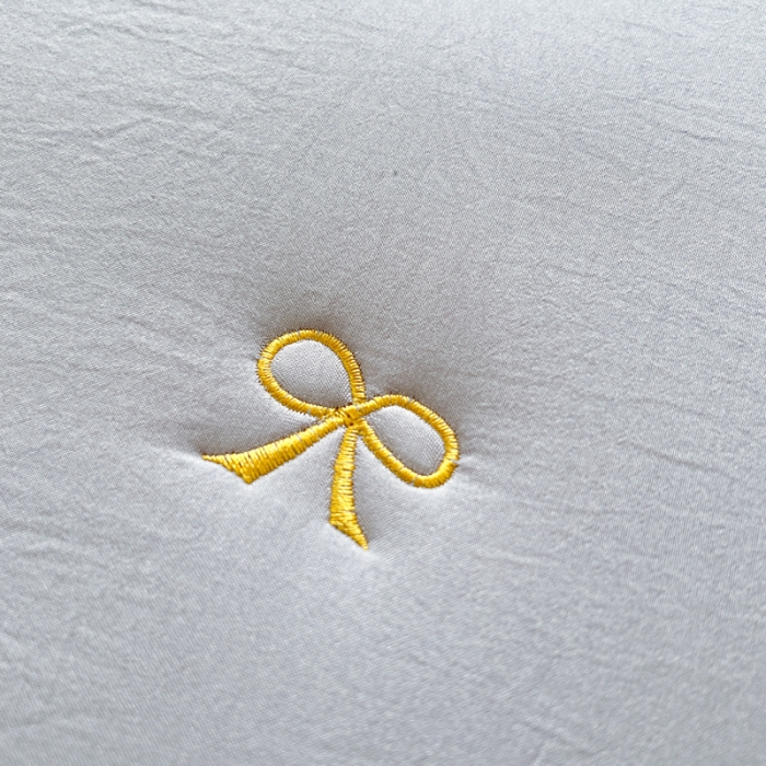 91家纺网 家纺一手货源 找家纺 尊康家纺（原磊科） 2024新款亲肤奶昔棉抗菌夹棉床笠-蝴蝶结系列 蝴蝶结-绅士灰