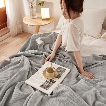 91家纺网 家纺一手货源 找家纺 肖恩毯业 2025新款华夫格毛毯办公室午睡毯子盖毯 都市灰