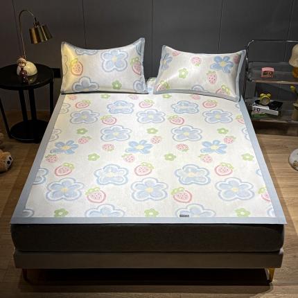 安哆啦2024新款数码印花冰藤席 草莓蓝花