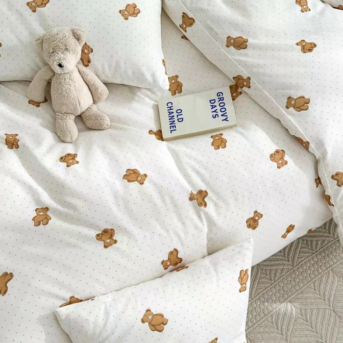 91家纺网 家纺一手货源 找家纺 玖玖爱 2023新款双层纱有氧纱印花四件套 点点熊