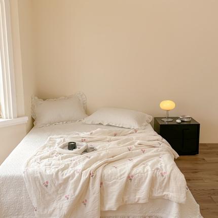 洋铭区 2023新款全棉皱皱双层纱夏被 粉色郁金香