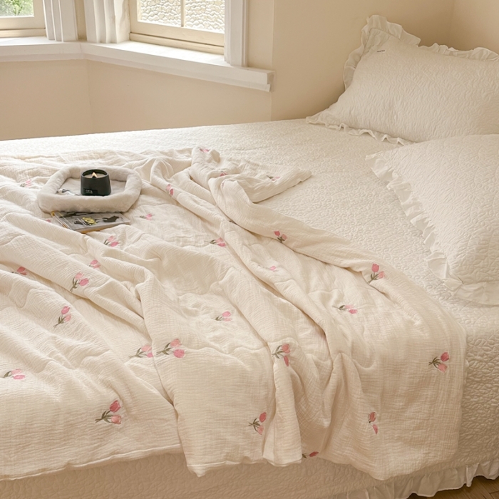 91家纺网 家纺一手货源 找家纺 洋铭区 2023新款全棉皱皱双层纱夏被 粉色郁金香