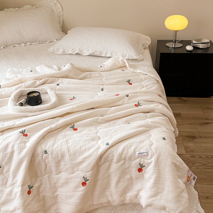 91家纺网 家纺一手货源 找家纺 洋铭区 2023新款全棉皱皱双层纱夏被 甜萝卜