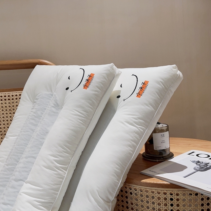 91家纺网 家纺一手货源 找家纺 （总）伟邦枕芯 2023新款ins风小决子护颈枕