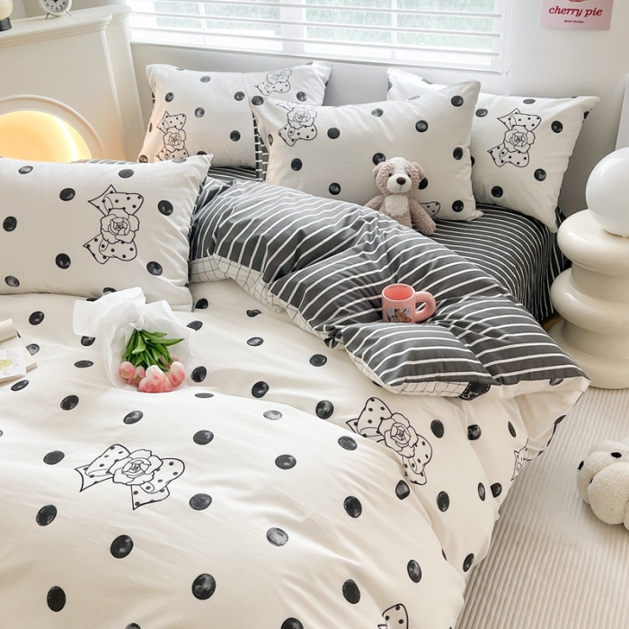 91家纺网 家纺一手货源 找家纺 顾里 2023新款40支13372全棉四季款韩系氛围四件套 赫本波点