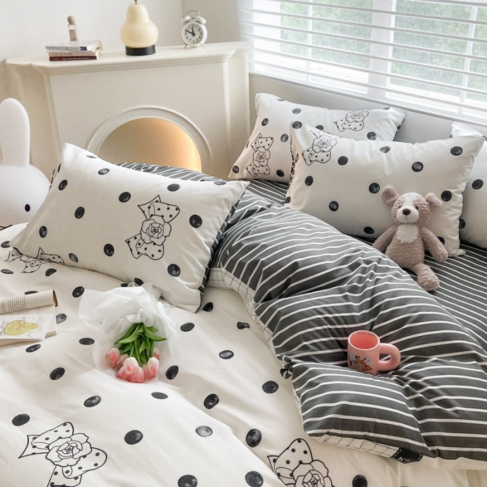 91家纺网 家纺一手货源 找家纺 顾里 2023新款40支13372全棉四季款韩系氛围四件套 赫本波点