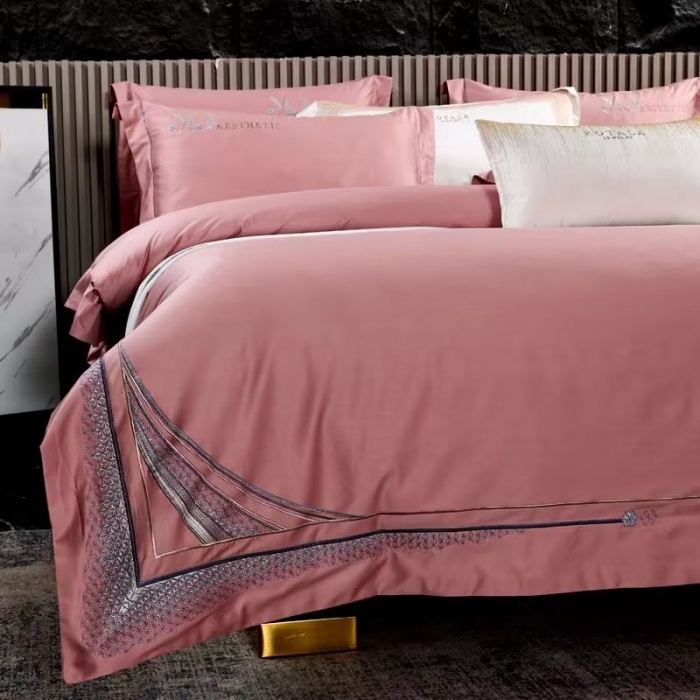 91家纺网 家纺一手货源 找家纺 50s双股长绒棉刺绣花贡缎纯棉全棉四件套 祖马龙-樱花粉（刺绣）