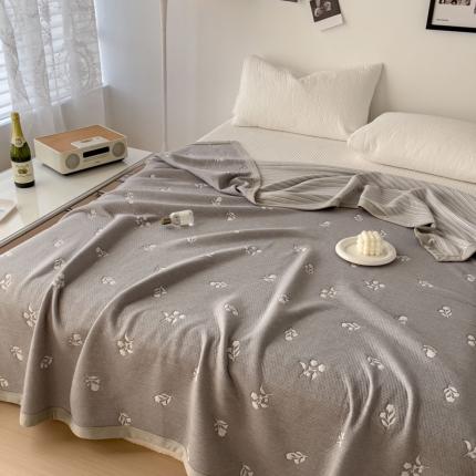 91家纺网 家纺一手货源 找家纺 （总）爱丽丝 2023新款A类全棉针织提花夏被多功能盖毯