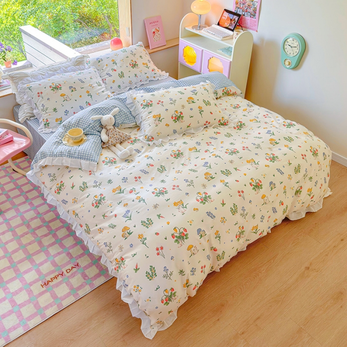 91家纺网 家纺一手货源 找家纺 桃子 2023新款仙气奶油碎花少女心韩版花边纯棉四件套 花边-草莓蘑菇兔