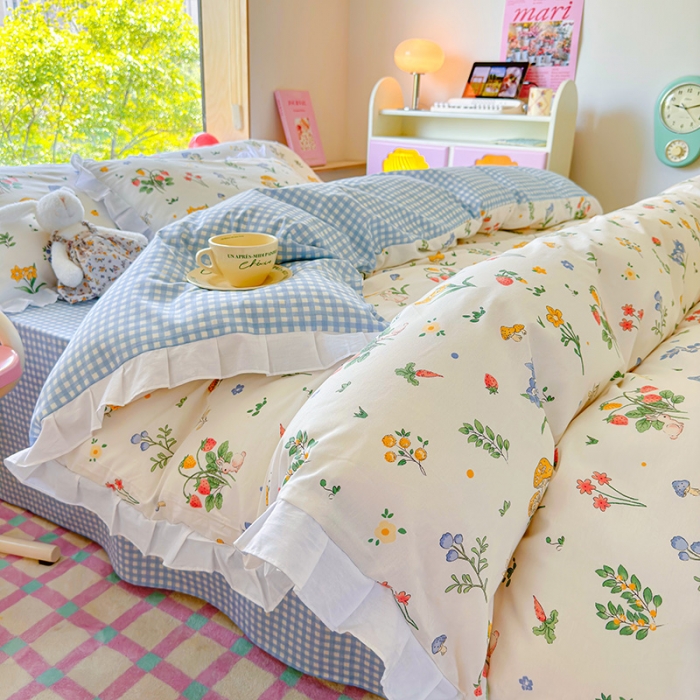 91家纺网 家纺一手货源 找家纺 桃子 2023新款仙气奶油碎花少女心韩版花边纯棉四件套 花边-草莓蘑菇兔