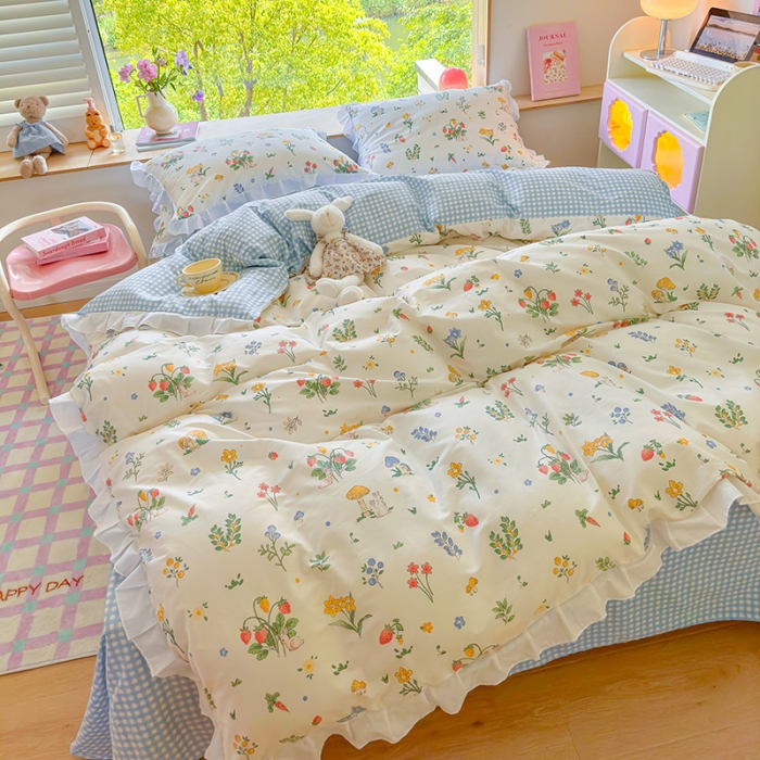 91家纺网 家纺一手货源 找家纺 桃子 2023新款仙气奶油碎花少女心韩版花边纯棉四件套 花边-草莓蘑菇兔