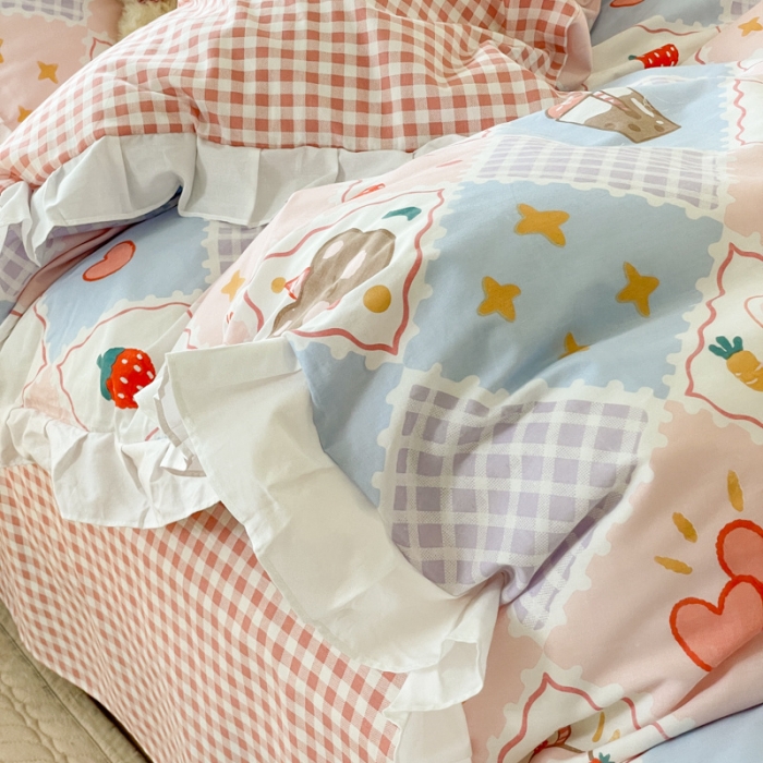 91家纺网 家纺一手货源 找家纺 桃子 2023新款仙气奶油碎花少女心韩版花边纯棉四件套 花边-格子熊兔