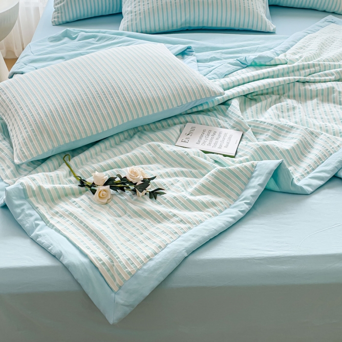 91家纺网 家纺一手货源 找家纺 千朵 2023新款新款全棉色织提花水洗手工包边大豆棉夏被四件套 锦瑟-兰