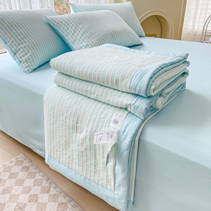 91家纺网 家纺一手货源 找家纺 千朵 2023新款新款全棉色织提花水洗手工包边大豆棉夏被四件套 锦瑟-兰