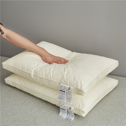 91家纺网 家纺一手货源 找家纺 （总）乐可 2023新款全棉手工蚕咝枕 枕头枕芯