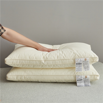 91家纺网 家纺一手货源 找家纺 （总）乐可 2023新款全棉手工蚕咝枕 枕头枕芯