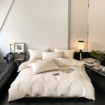 91家纺网 家纺一手货源 找家纺 （总）三朵家纺 2023新款全棉 提花贡缎锻格四件套-场景三