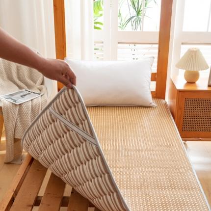 91家纺网 家纺一手货源 找家纺 北辰2023新款双面藤席凉席床垫-小床 玉米格-线条棕