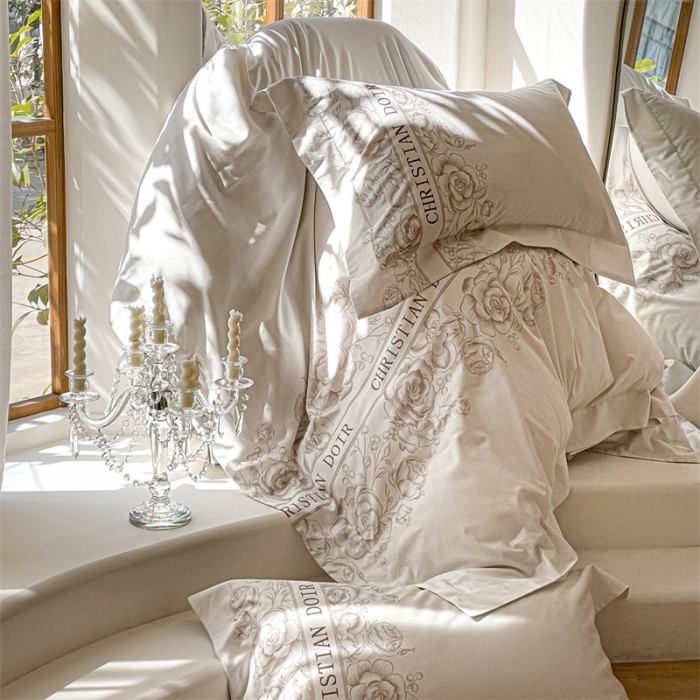 91家纺网 家纺一手货源 找家纺 蓝米卡夫2024新款A类少女心花卉数码系列四件套-花漾