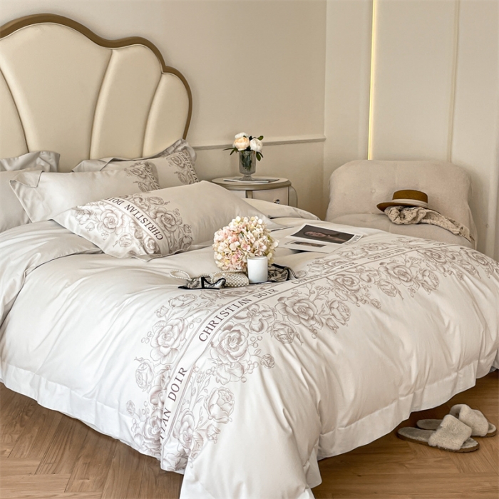 91家纺网 家纺一手货源 找家纺 蓝米卡夫2024新款A类少女心花卉数码系列四件套-花漾