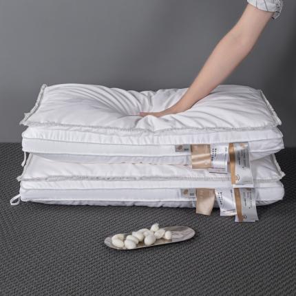 91家纺网 家纺一手货源 找家纺 麦肯锡2023新款奢享尊贵蚕丝枕—风格二