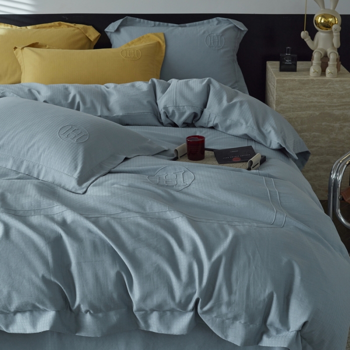 91家纺网 家纺一手货源 找家纺 艾莱家纺 2023新款A类长绒棉水洗80提花埋线工艺款四件套艾华仕雾兰