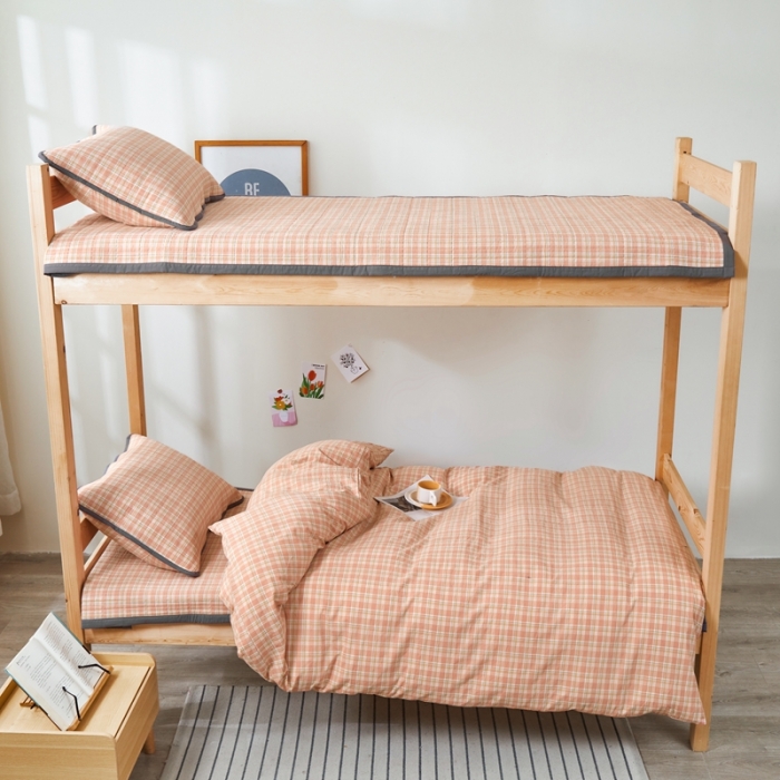 91家纺网 家纺一手货源 找家纺 上喜 热卖色织全棉学生床盖三件套 橙红小格