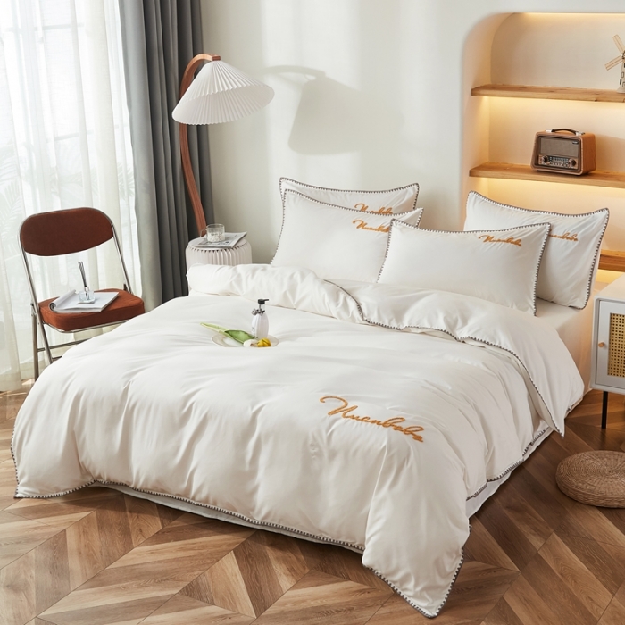 91家纺网 家纺一手货源 找家纺 啊雅 2025新款A类水洗棉贝壳边毛巾绣四件套 时尚白