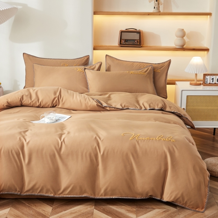 91家纺网 家纺一手货源 找家纺 啊雅 2025新款A类水洗棉贝壳边毛巾绣四件套 时尚咖