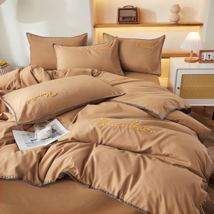 91家纺网 家纺一手货源 找家纺 啊雅 2025新款A类水洗棉贝壳边毛巾绣四件套 时尚咖