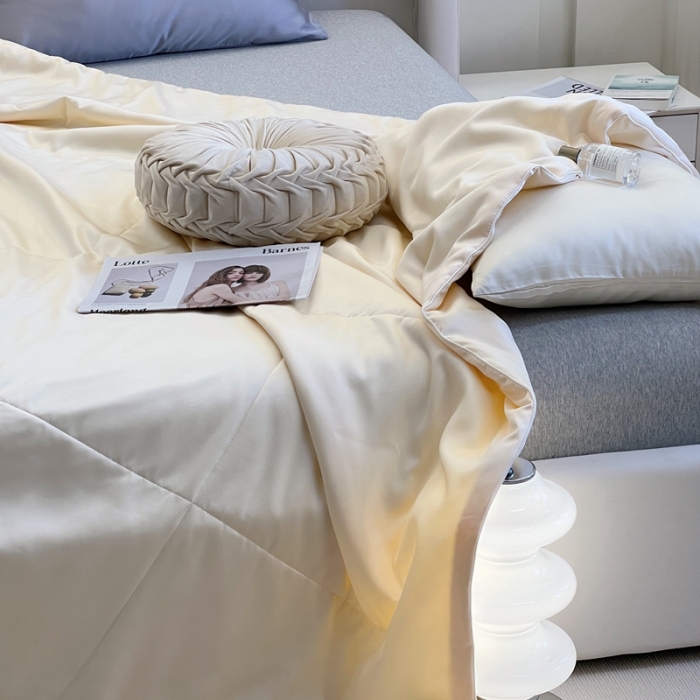 91家纺网 家纺一手货源 找家纺 安莱生活 2023新款天丝夏被香格里拉极简系列夏被 奶昔黄