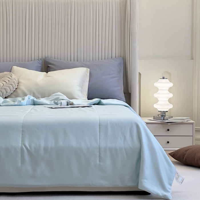 91家纺网 家纺一手货源 找家纺 安莱生活 2023新款天丝夏被香格里拉极简系列夏被 清新绿