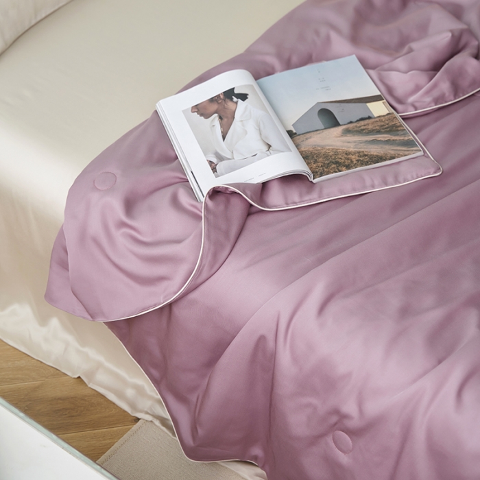 91家纺网 家纺一手货源 找家纺 莱福仕 2024新款莫代尔卡通刺绣夏被 墩墩兔-玉颜紫粉