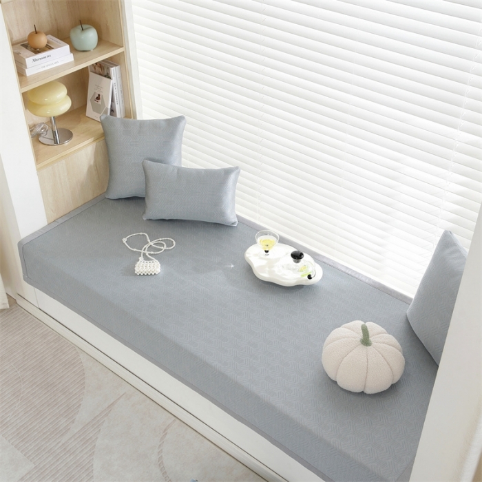 91家纺网 家纺一手货源 找家纺 共鸣 2023新款冰丝冰藤宽包边飘窗垫 冰丝灰